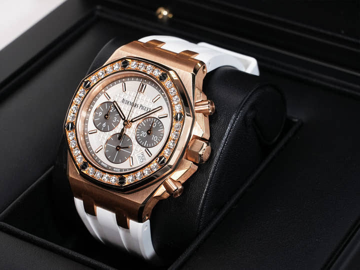 Audemars Piguet Royal Oak Offshore Chronograph Ref.26231OR.ZZ.D003CA.01 Pink Gold Silver x Black Dial Used A cky3qchy