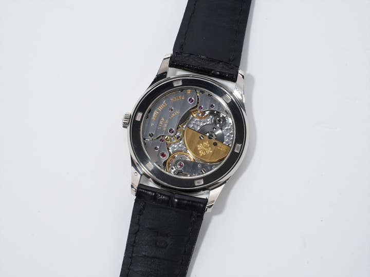 パテックフィリップ カラトラバ Ref.5026G-001 ホワイトゴールド ブラック文字盤 中古 t5mcdi7q