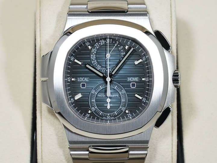 Patek Philippe Nautilus Travel Time Chronograph Ref.5990/1A-011 Stainless Steel Blue Sunburst Dial Unused gv2f58qq