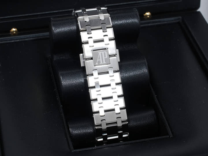 Audemars Piguet Royal Oak Chronograph Ref.26331ST.OO.1220ST.01 Stainless Steel Blue Dial Excellent Condition wxeq6ynq