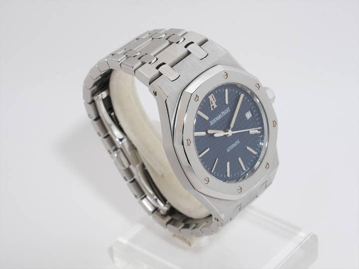 Audemars Piguet Royal Oak Ref.15300ST.OO.1220ST.02 Stainless Steel Blue Dial Excellent Condition 874aofid