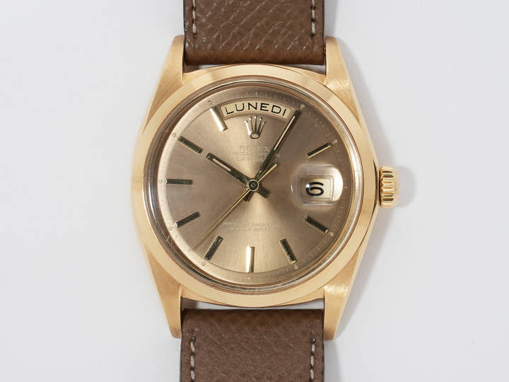 Rolex Day-Date Ref.1802/8 Yellow Gold Champagne Dial Pre-Owned i9swx4w9