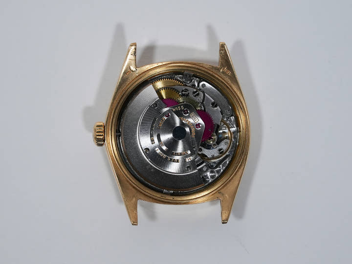 Rolex Day-Date Ref.1802/8 Yellow Gold Champagne Dial Pre-Owned i9swx4w9
