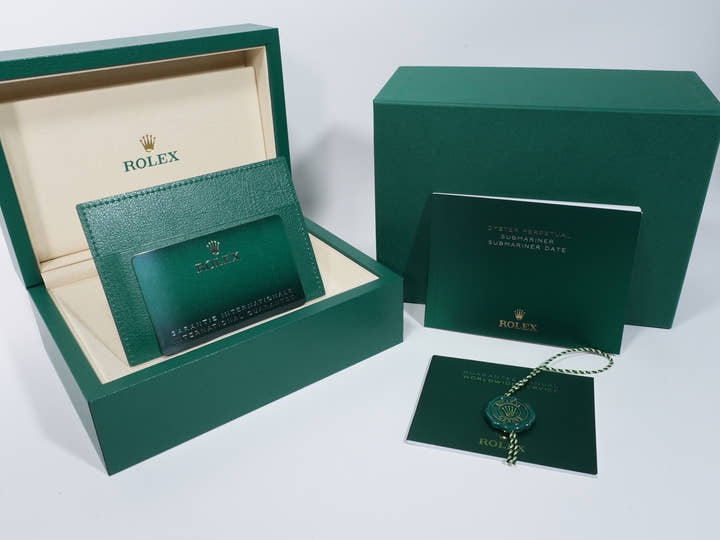 Rolex Submariner Date Ref. 126610LN Stainless Steel Black Dial Unused 56byxetp