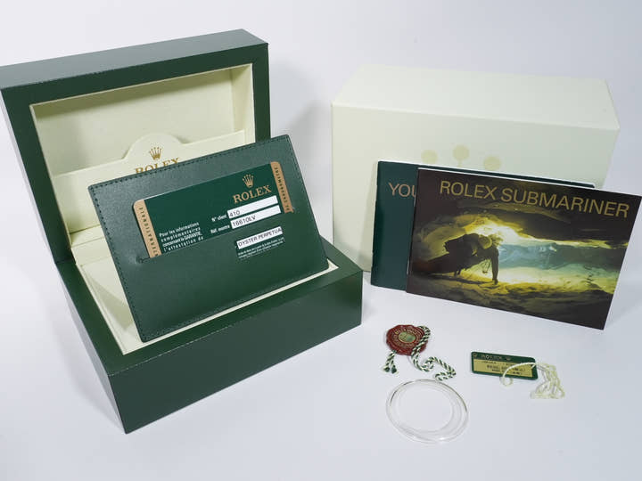 Rolex Submariner Date Ref.16610LV Stainless Steel Black Dial Unused qxzn49bz