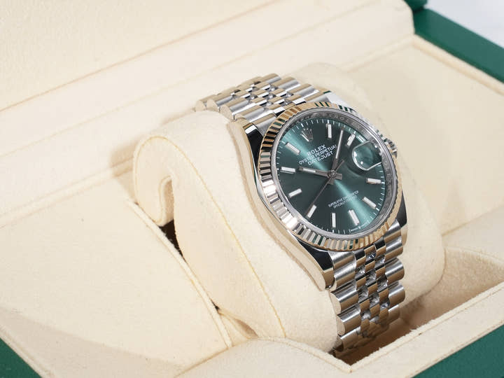 Rolex Datejust 36 Ref. 126234 Stainless Steel/White Gold Mint Green Dial Jubilee Bracelet Excellent Used Condition twbaah6n