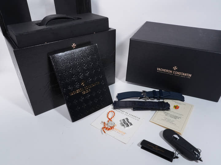 Vacheron Constantin Overseas Dual Time Ref. 7900V/110A-B334 Stainless Steel Blue Dial Used mjfsp6mi
