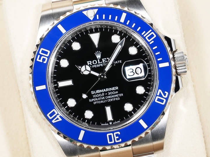 Rolex Submariner Date Ref. 126619LB White Gold Black Dial Used 8y332yqc