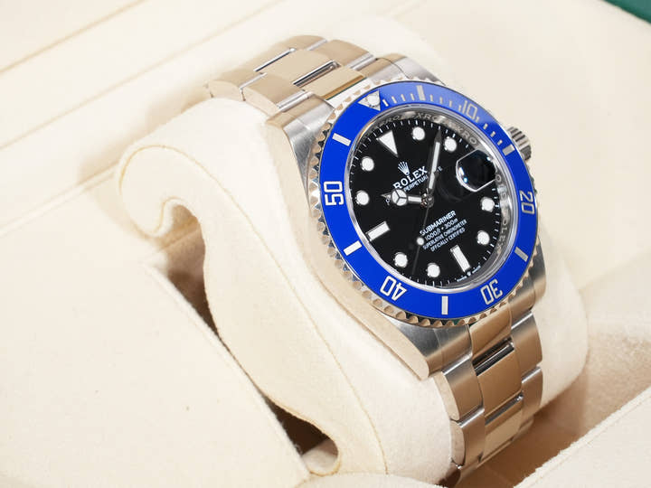 Rolex Submariner Date Ref. 126619LB White Gold Black Dial Used 8y332yqc