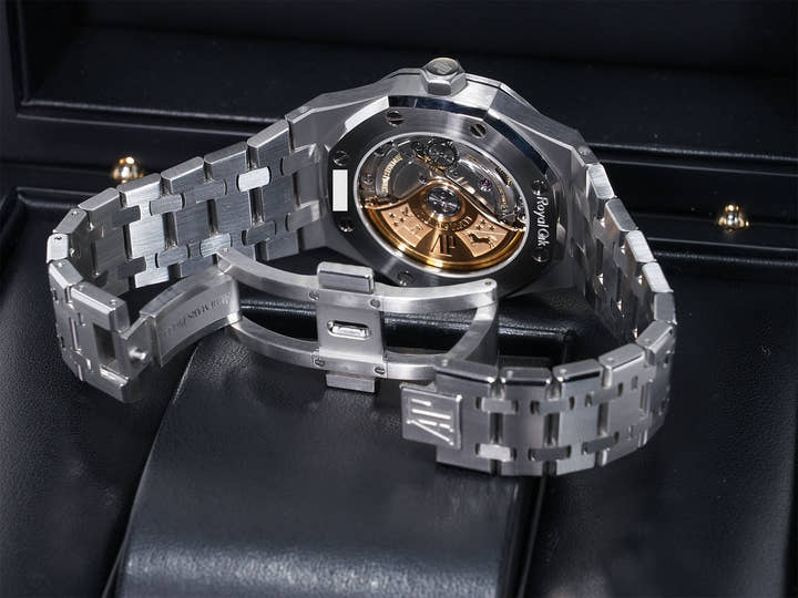 Audemars Piguet Royal Oak Ref.15450ST.OO.1256ST.03 Stainless Steel Blue Dial Excellent Condition cc8coxje