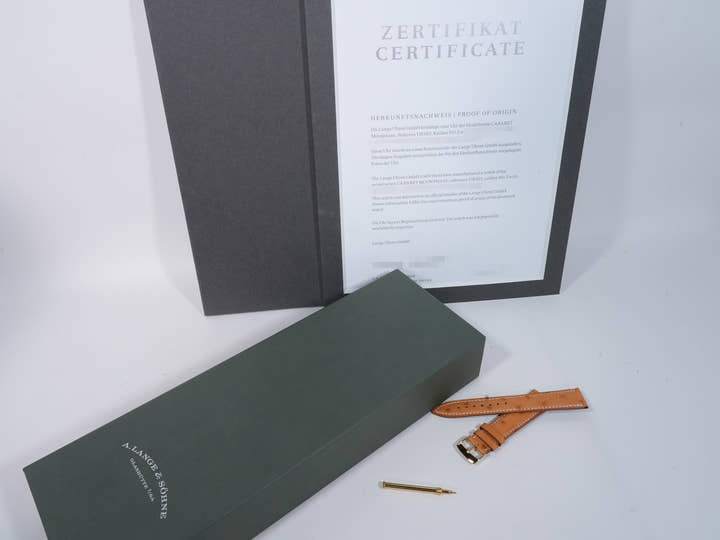A. Lange & Söhne Cabaret Ref. 118.021 Yellow Gold Silver Dial Excellent Pre-owned zy7zp5p5