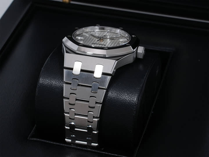 Audemars Piguet Royal Oak Ref.15450ST.OO.1256ST.01 Stainless Steel Silver Dial Excellent Condition y57zxg76