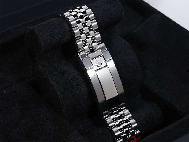 チューダー(チュードル) ブラックベイ クロノ Ref.79360N ステンレススチール フラミンゴブルー文字盤 極美品 vbb7rx3c