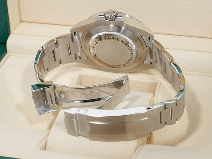 ロレックス シードゥエラー Ref.126600 ステンレススチール ブラック文字盤 美品 9joituzw