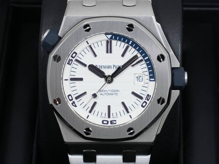 オーデマピゲ ロイヤルオーク オフショア ダイバー Ref.15710ST.OO.A010CA.01 ステンレススチール ホワイト文字盤 美品 ivsqzmnc