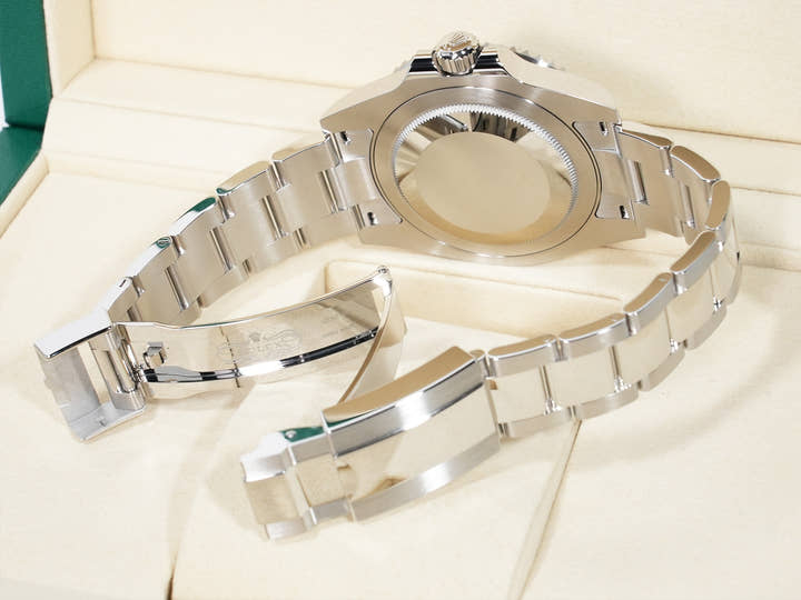 Rolex GMT-Master II Ref. 126710GRNR Stainless Steel Black Dial Oyster Bracelet Unused de4j9nuj