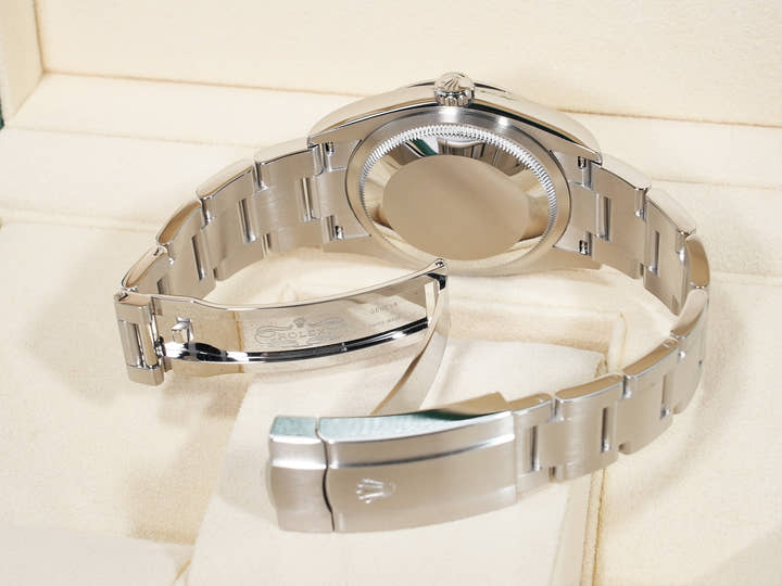 ロレックス オイスターパーペチュアル36 Ref.126000 ステンレススチール シルバー文字盤 未使用 wqj5vybc