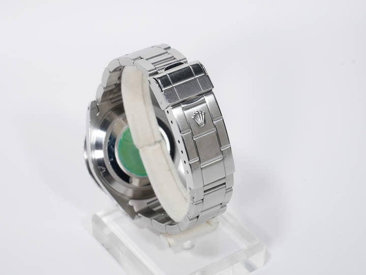 Rolex Submariner No-Date Ref. 14060 Stainless Steel Black Dial Pre-Owned y9kj3x8n