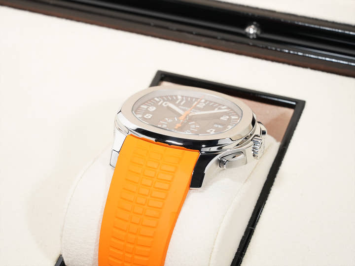 パテックフィリップ アクアノート クロノグラフ Ref.5968A-001 ステンレススチール ブラック文字盤 美品 r2ooi4qt
