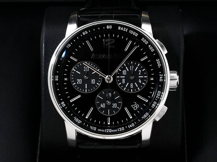 Audemars Piguet CODE 11.59 by Audemars Piguet Chronograph Ref. 26393BC.OO.A002CR.01 White Gold Black Lacquer Dial Excellent Condition u92uhfzs