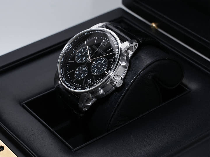 Audemars Piguet CODE 11.59 by Audemars Piguet Chronograph Ref. 26393BC.OO.A002CR.01 White Gold Black Lacquer Dial Excellent Condition u92uhfzs