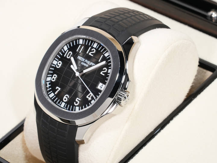 パテックフィリップ アクアノート Ref.5167A-001 ステンレススチール ブラック文字盤 中古 9esw6avq