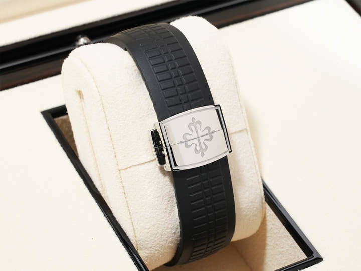 パテックフィリップ アクアノート Ref.5167A-001 ステンレススチール ブラック文字盤 中古 9esw6avq