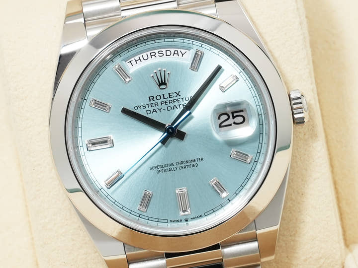 ロレックス デイデイト40 Ref.228206A プラチナ アイスブルー文字盤 中古 9s8jdspz