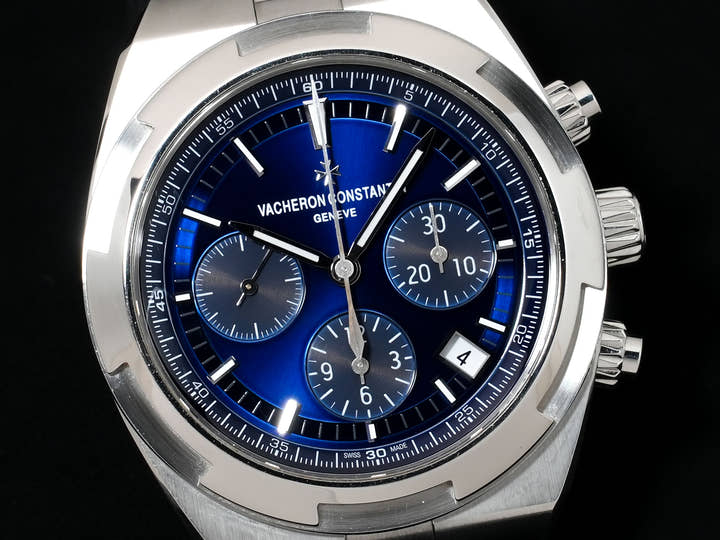 ヴァシュロンコンスタンタン オーヴァーシーズ クロノグラフ Ref.5500V/110A-B148 ステンレススチール ブルー文字盤 中古 mrv58zde