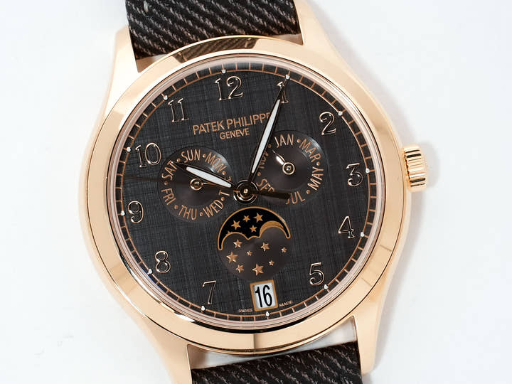 Patek Philippe Annual Calendar Moonphase Ref. 4946R-001 Rose Gold Chestnut, Vertical and Horizontal Satin-Finished Dial, Excellent Condition ah8wryjv