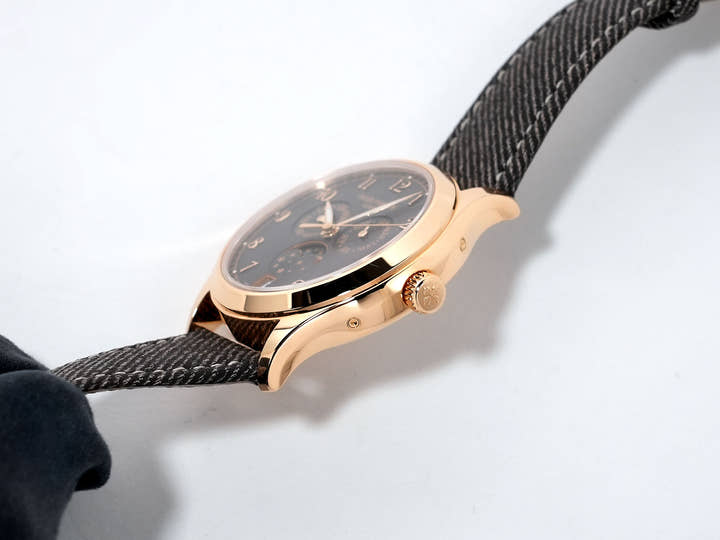 Patek Philippe Annual Calendar Moonphase Ref. 4946R-001 Rose Gold Chestnut, Vertical and Horizontal Satin-Finished Dial, Excellent Condition ah8wryjv