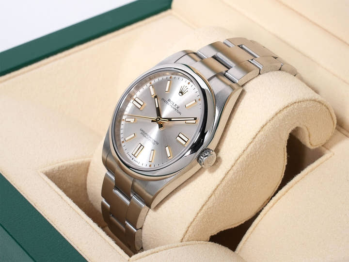 ロレックス オイスターパーペチュアル41 Ref.124300 ステンレススチール シルバー文字盤 美品 cx53sd3n