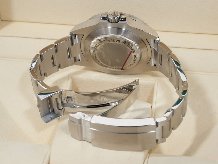 ロレックス シードゥエラー Ref.126600 ステンレススチール ブラック文字盤 美中古 n22mchcj