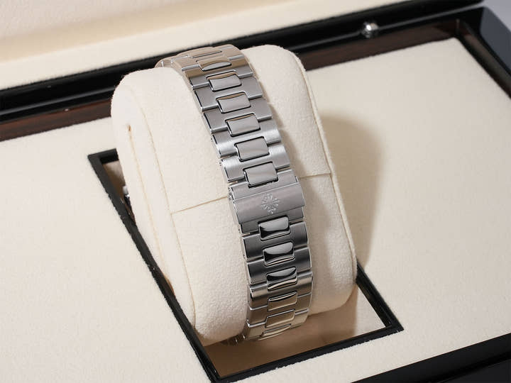パテックフィリップ ノーチラス Ref.5711/1A-010 ステンレススチール ブルー文字盤 美中古 togaohst