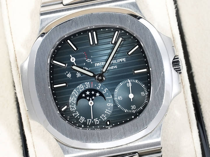 パテックフィリップ ノーチラス プチコンプリケーション Ref.5712/1A-001 ステンレススチール ブルー文字盤 中古 v7rf5ks2