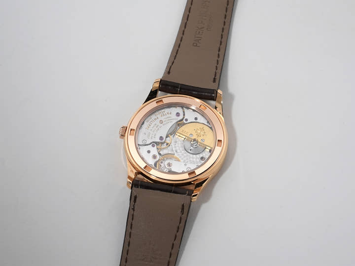 Patek Philippe Calatrava Ref.5026R-001 Rose Gold Black Dial Used 6vujh6bc
