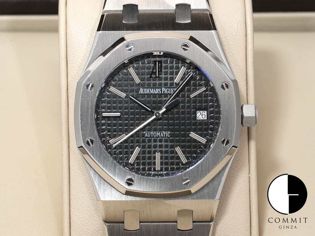 オーデマピゲ ロイヤルオーク Ref.15300ST.OO.1220ST.03 ステンレススチール ブラック文字盤 中古 587uy45d