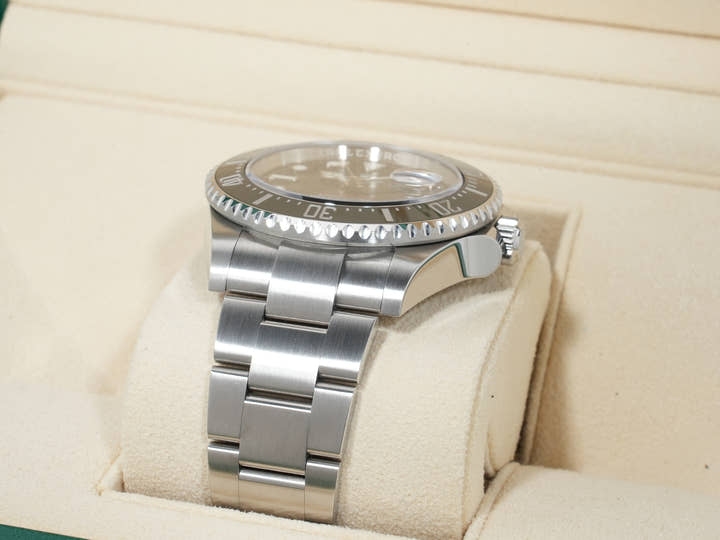 ロレックス シードゥエラー Ref.126600 ステンレススチール ブラック文字盤 中古 wvcuxjtk