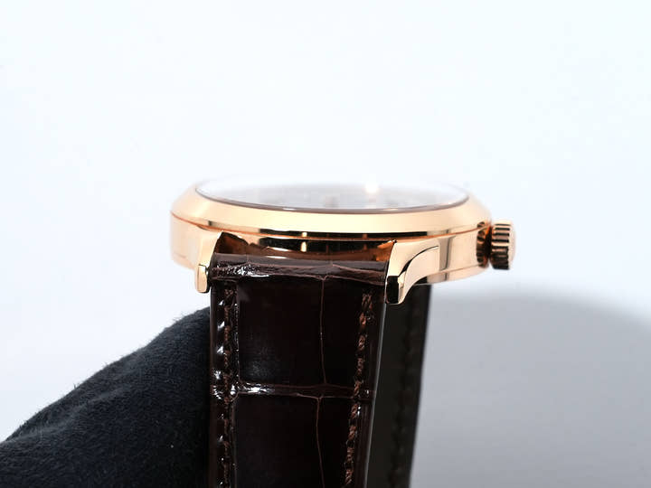 パテックフィリップ コンプリケーション ワールドタイム Ref.5230R-001 ローズゴールド シルバー文字盤 中古 pzvf5gnv