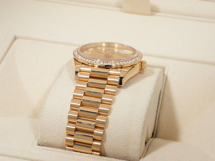 Rolex Day-Date 36 Ref. 128348RBR Yellow Gold Champagne Dial with Diamonds Excellent Used Condition w5nbiinn