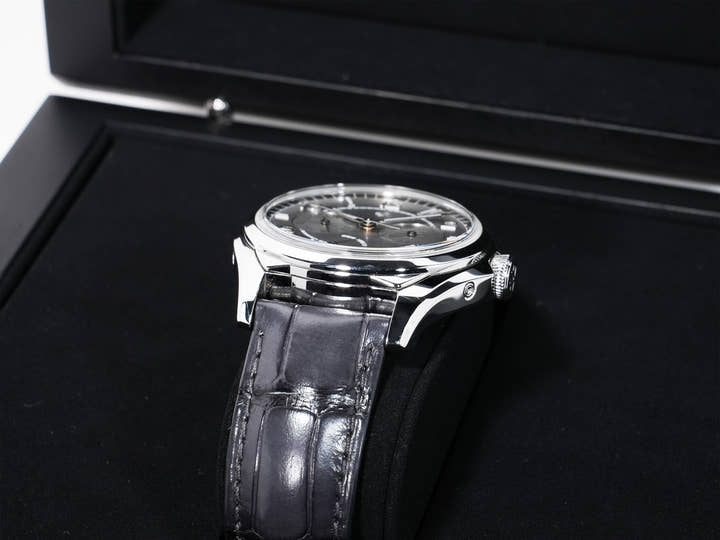 Vacheron Constantin FiftySix Day/Date Ref.4400E/000A-B437 Stainless Steel Silver Dial Used p35uuov9
