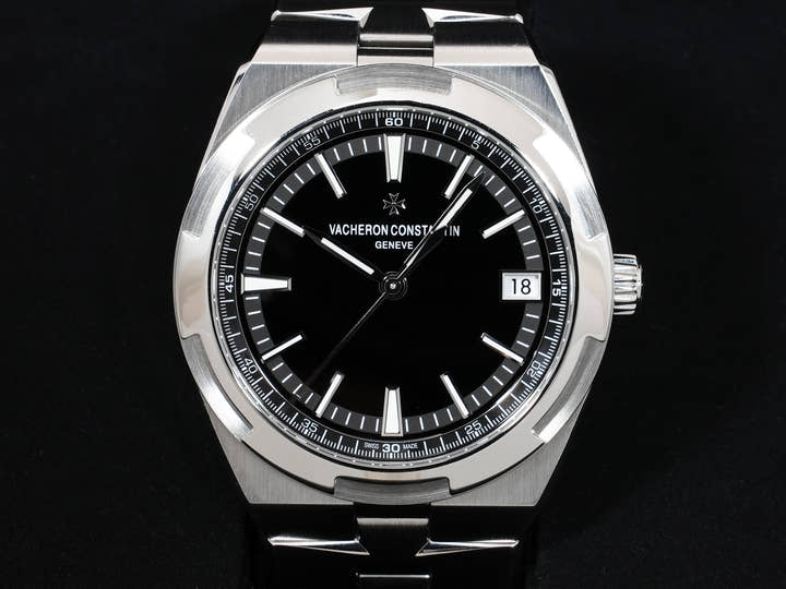 ヴァシュロンコンスタンタン オーヴァーシーズ Ref.4500V/110A-B483 ステンレススチール ブラック文字盤 中古 h8g8dfjq