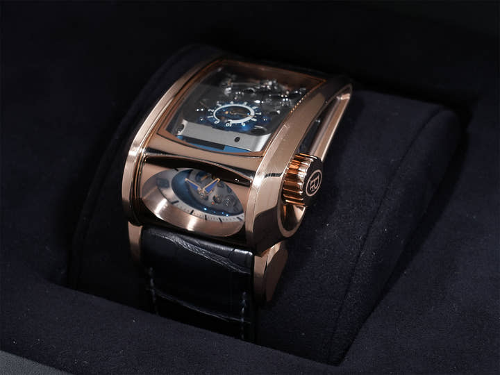 パルミジャーニフルリエ ブガッティ スーパースポーツ Ref.PFH1365-1601800 ローズゴールド スケルトン文字盤 中古 32vrph5p
