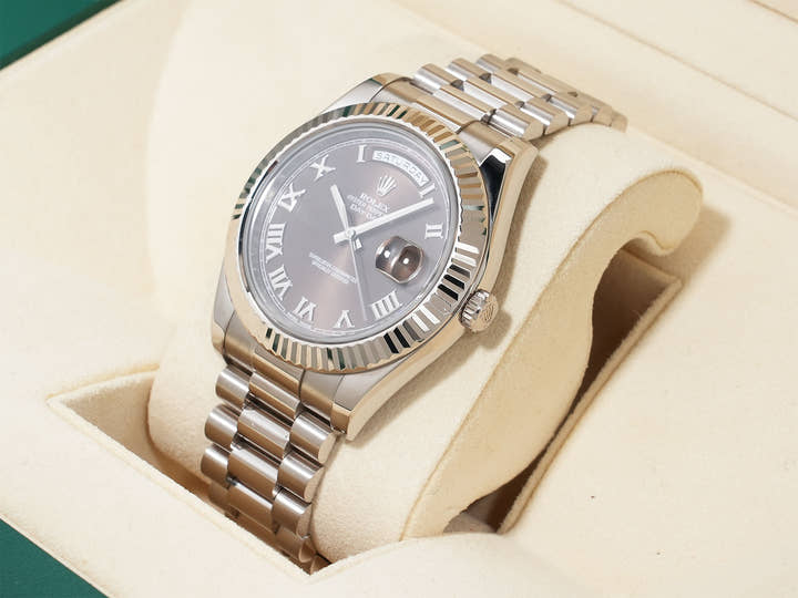 ROLEX Day-Date II Ref. 218239 White Gold Chocolate Roman Dial Excellent Condition bsyn8rsn