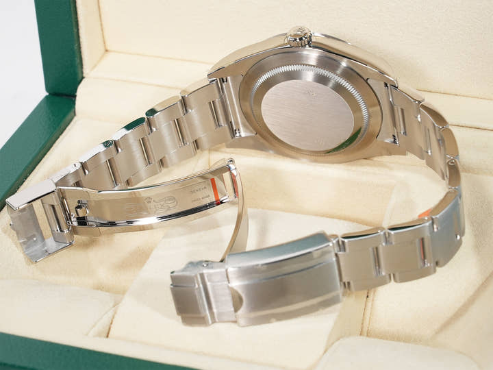 ロレックス エクスプローラーI Ref.214270 ステンレススチール ブラック文字盤 オイスターブレスレット 未使用 f66wayp7