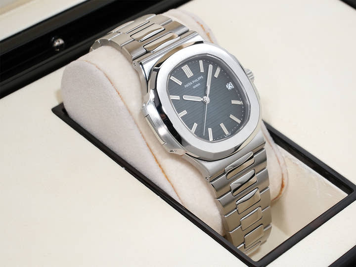 パテックフィリップ ノーチラス Ref.5711/1A-001 ステンレススチール ブルー文字盤 美品 7gmw7d45