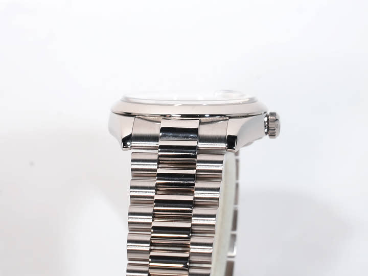 ロレックス デイデイト36 Ref.118209 ホワイトゴールド シルバー文字盤 中古 co6yg424