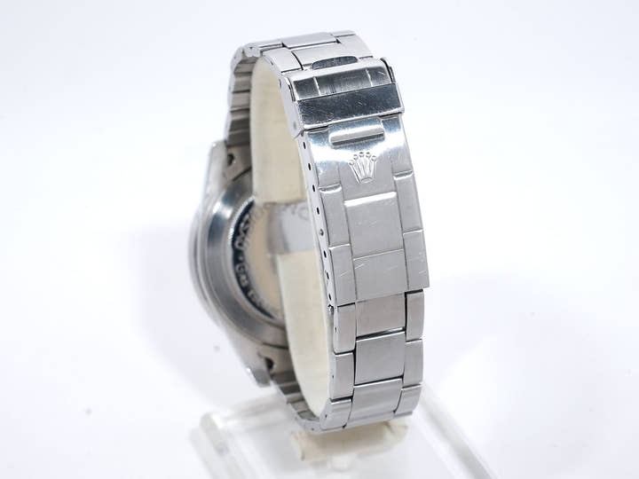 Rolex Sea-Dweller Ref. 1665 Stainless Steel Black Dial Used 6fv7im8x