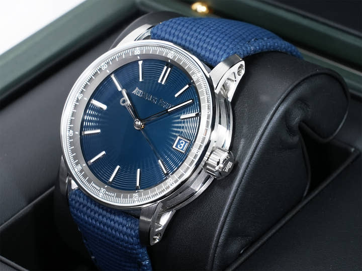 Audemars Piguet CODE 11.59 by Audemars Piguet Ref. 15210ST.OO.A348KB.01 Stainless Steel Night Blue Dial Unused 8bvcz3kw