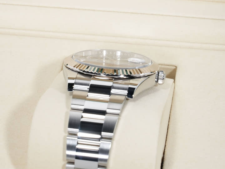 ROLEX Datejust 41 Ref.126334G Stainless Steel/White Gold Bright Blue Dial Oyster Bracelet Excellent Condition j5ywsbqt